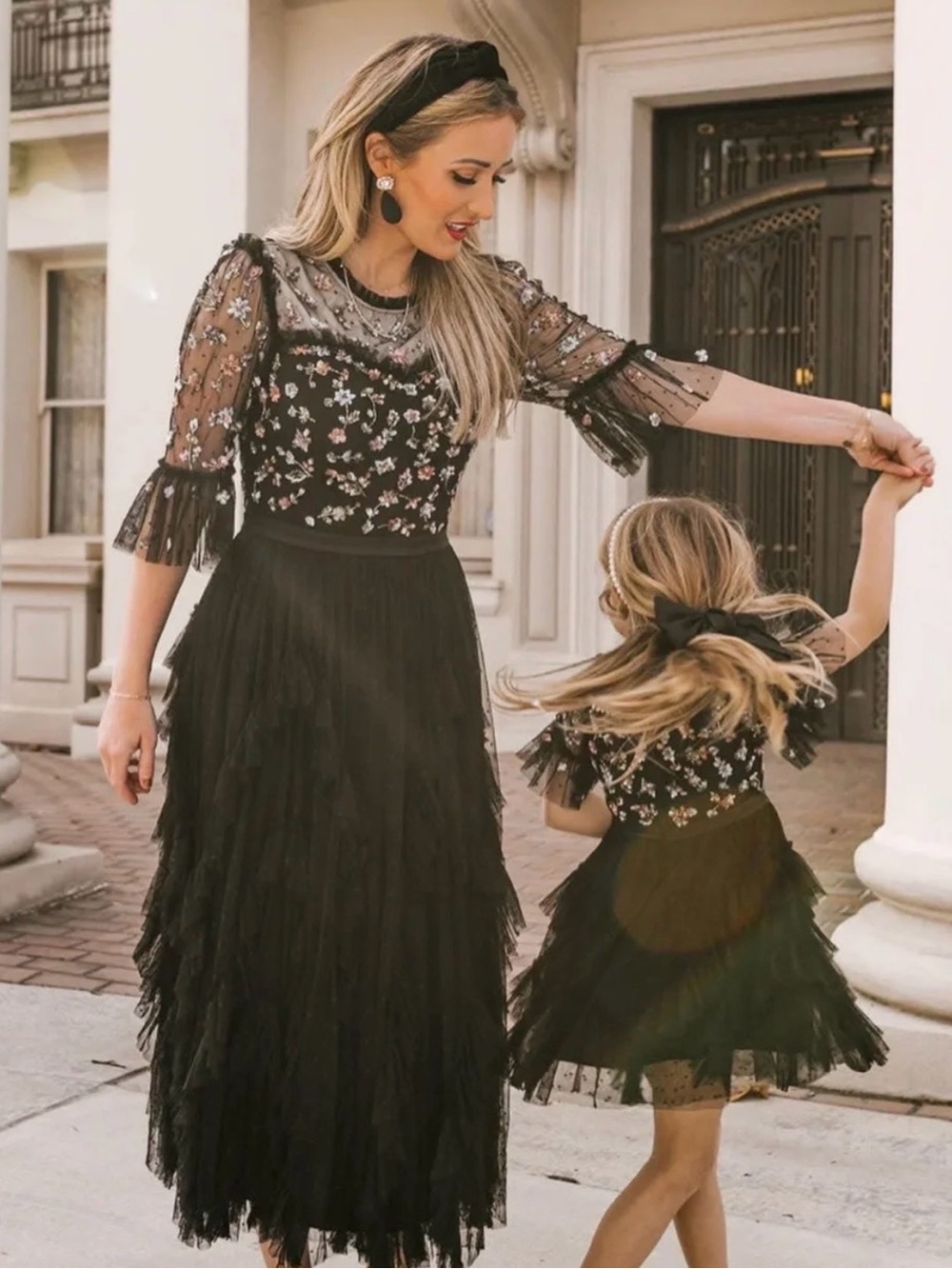 Ivy City Co Paris Black Floral Embellished Tulle Swiss Dot Midi Dress Size 2X
